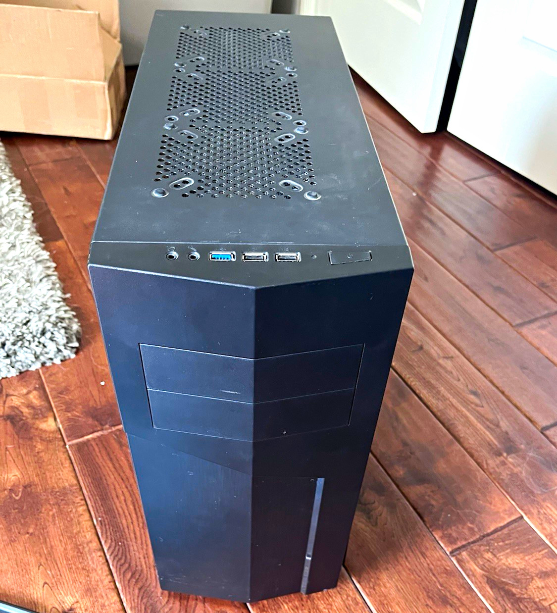 Custom/Whitebox AMD Ryzen Gaming Desktop Tower Dedicated GPU ASRock B450M Pro4
