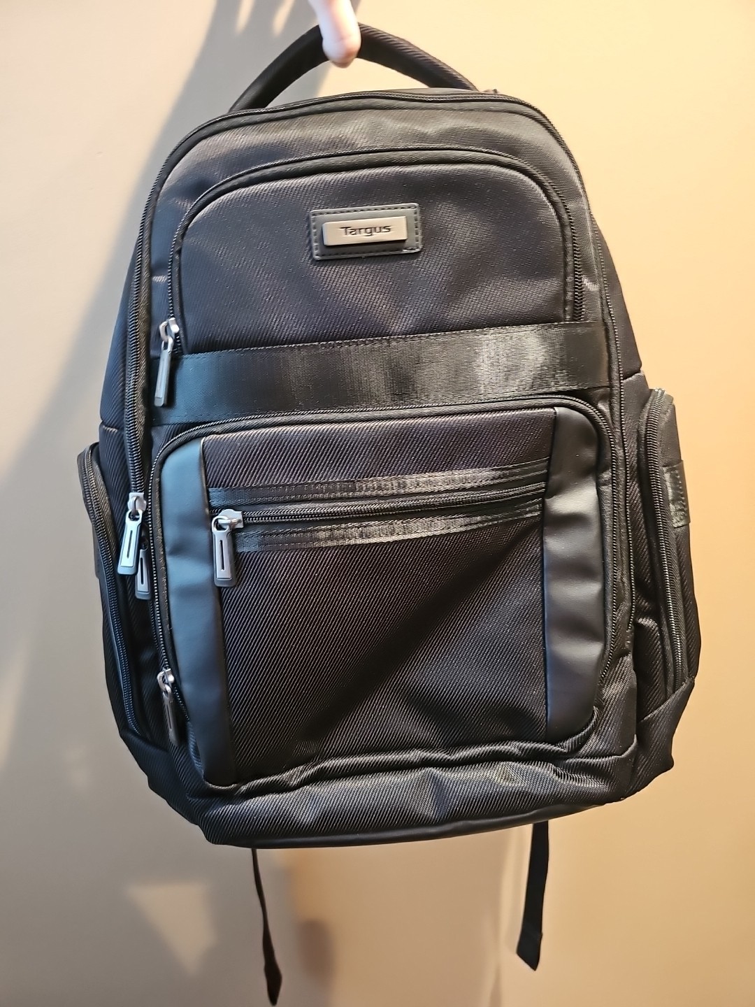 Targus CUCT02B Corporate Traveler Backpack 15.6" Laptop Black Excellent Used