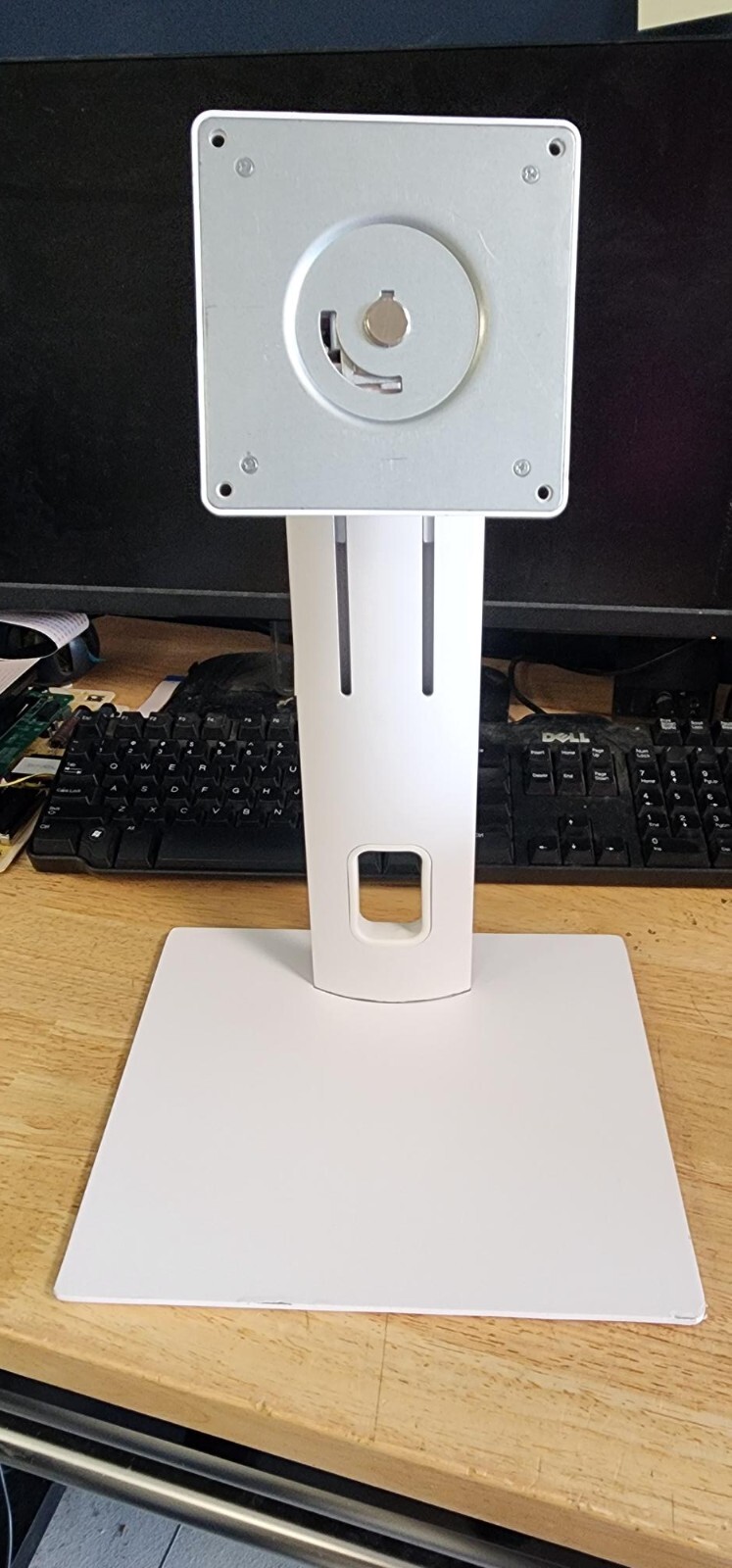 Gateway GWAP42424-WT White Stand Base