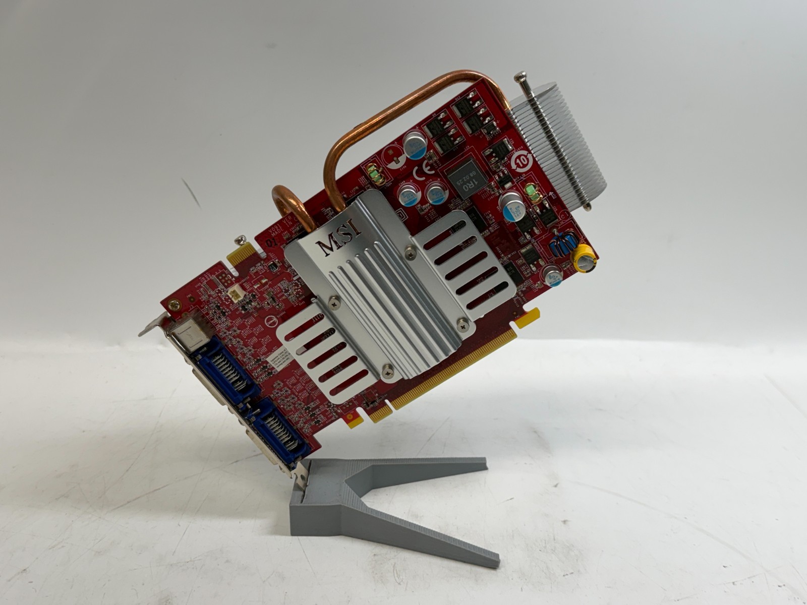 MSI NVIDIA GeForce 8600 GT NX8600GT-T2D256EZ 256 MB GDDR3 SDRAM