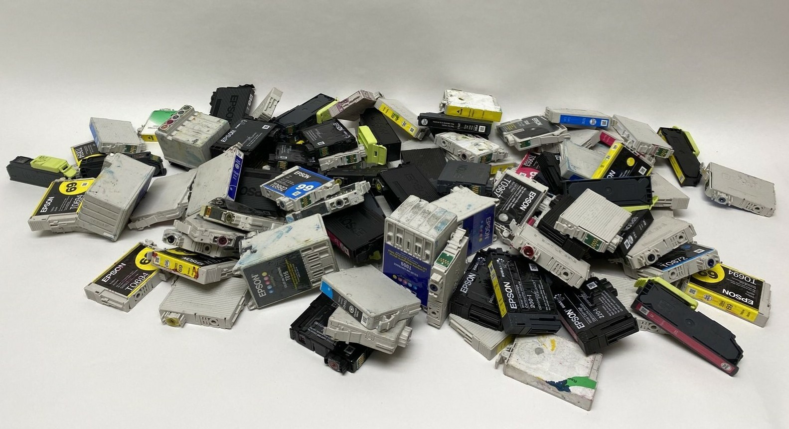 Lot  30 Empty Ink Cartridges STAPLES / OFFICE DEPOT  MAX REWARDS MIXED -