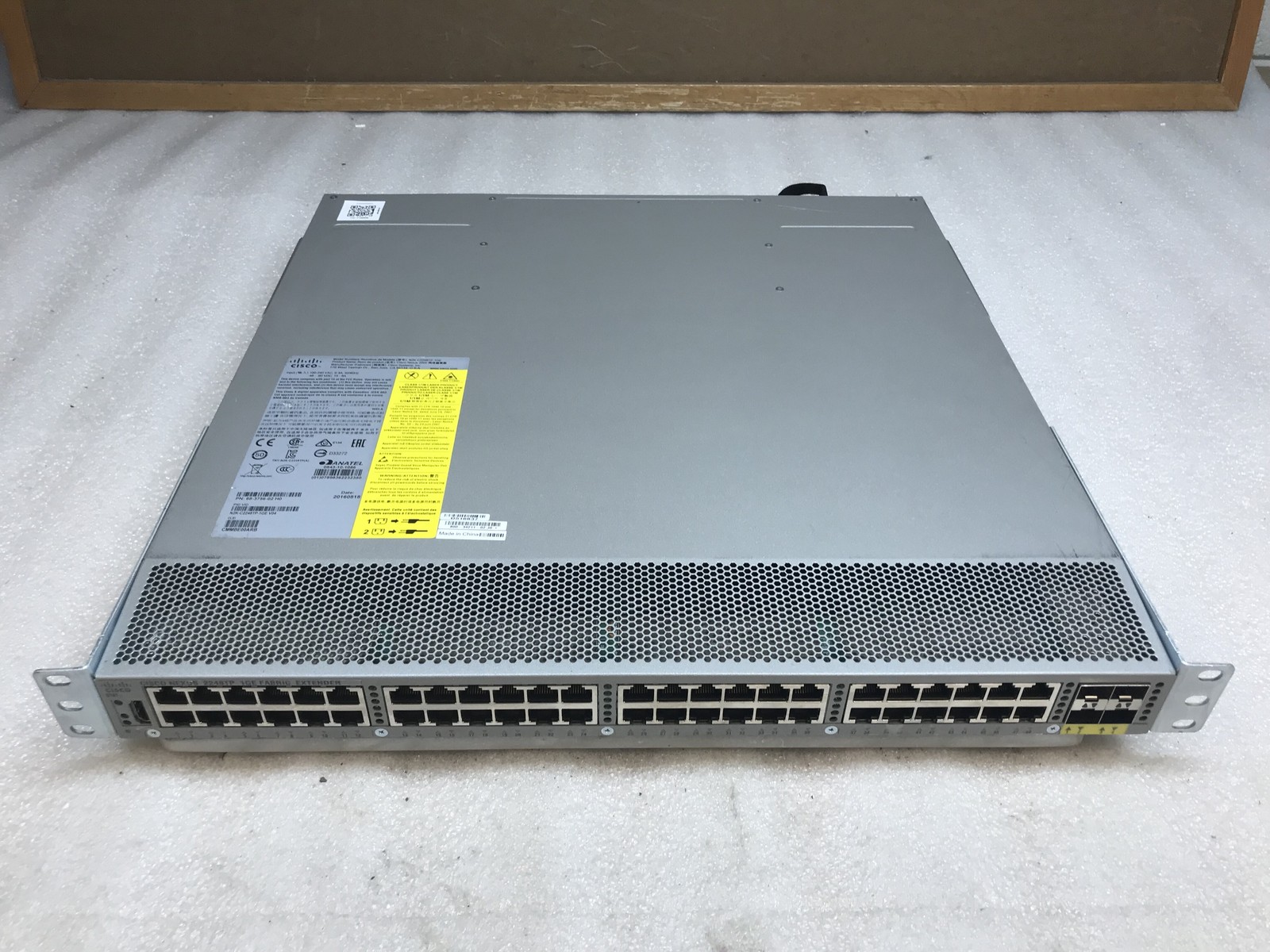 Cisco N2K-C2248TP-E-1GE V04 Nexus 2000 Fabric Extender 48-Port 1GE + 10GE