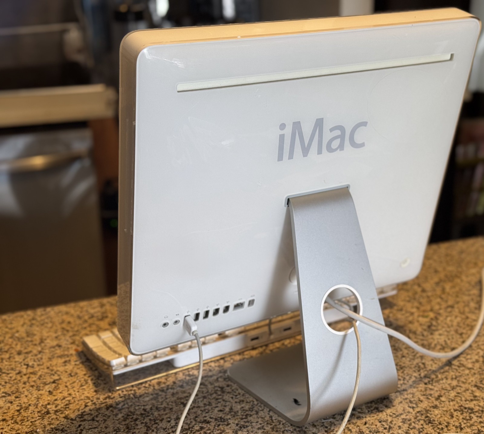 iMac 17-inch 3GB RAM & SSD/HD Late 2006 iMac5,1 A1208 Leopard 10.5.8 + Adobe CS3