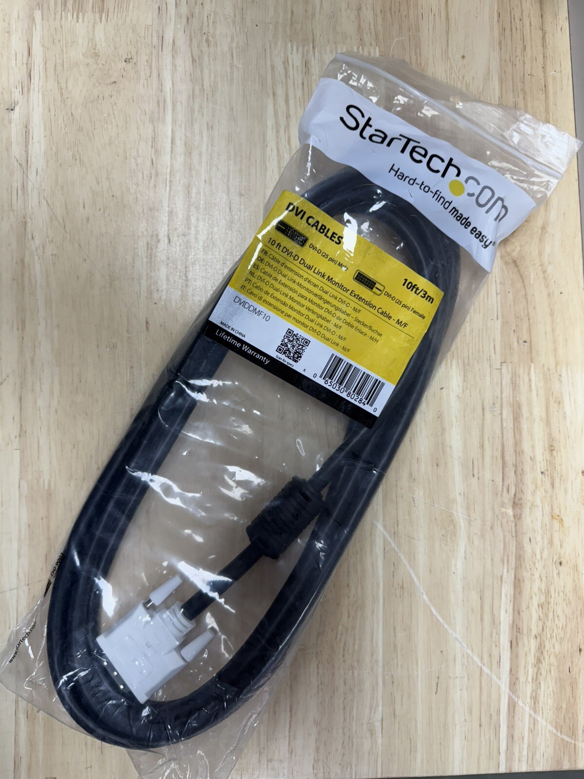 StarTech.com 10 foot DVI-D Link Cable Male to Male DVI-D 25 pin Male.
