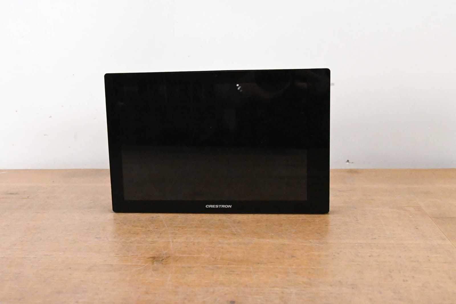 Crestron TSW-1060-B-S 10.1" Touch Screen, Black Smooth w/ Light Bar CG015XA