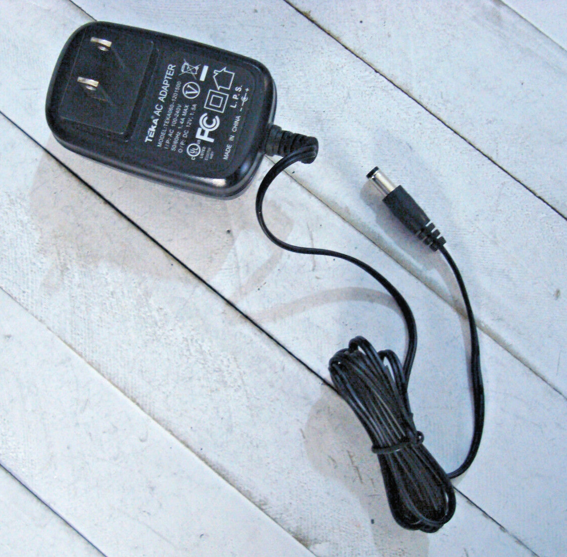 Original - TEKA AC Adapter / TEKA060-1201500 / 12V Output @ 1.5A