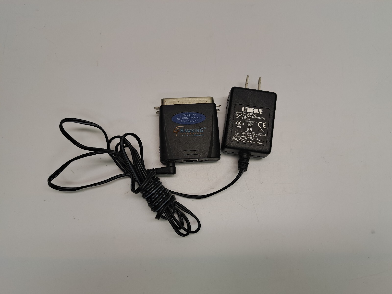 Hawking Technology  PN7127P 10/100M internet print server 
