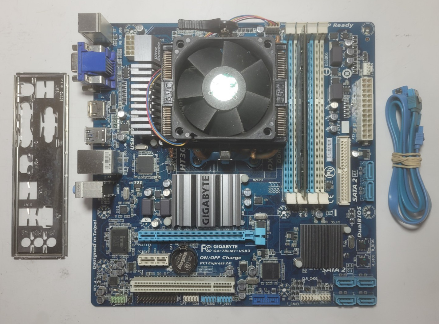 Gigabyte GA-78LMT-USB3 Motherboard 4GB RAM, IO Shield # 2275