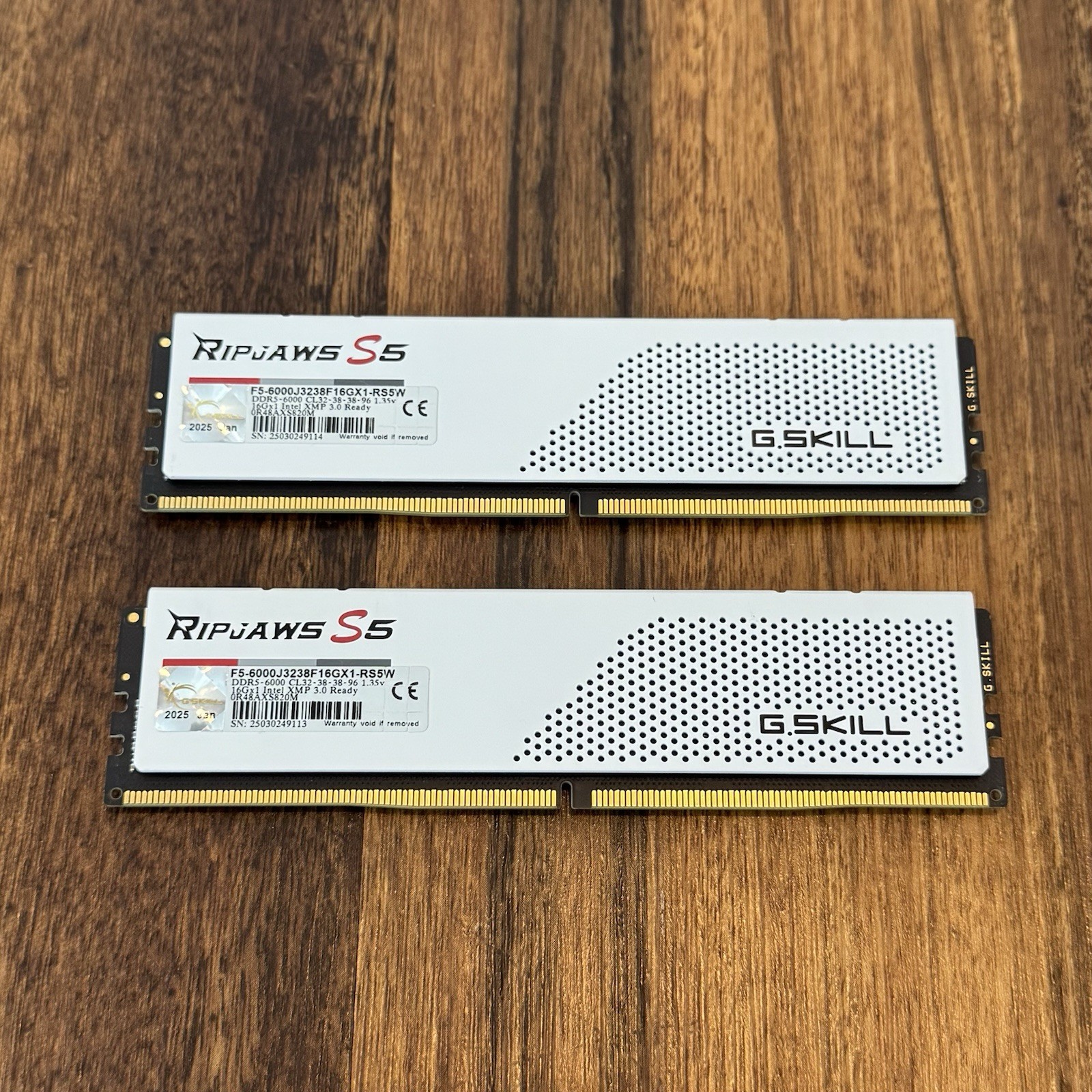 G.Skill Ripjaws S5 32GB (2x16GB) RAM DDR5 6000MHz CL32 F5-6000J3238F16GX1-RS5W