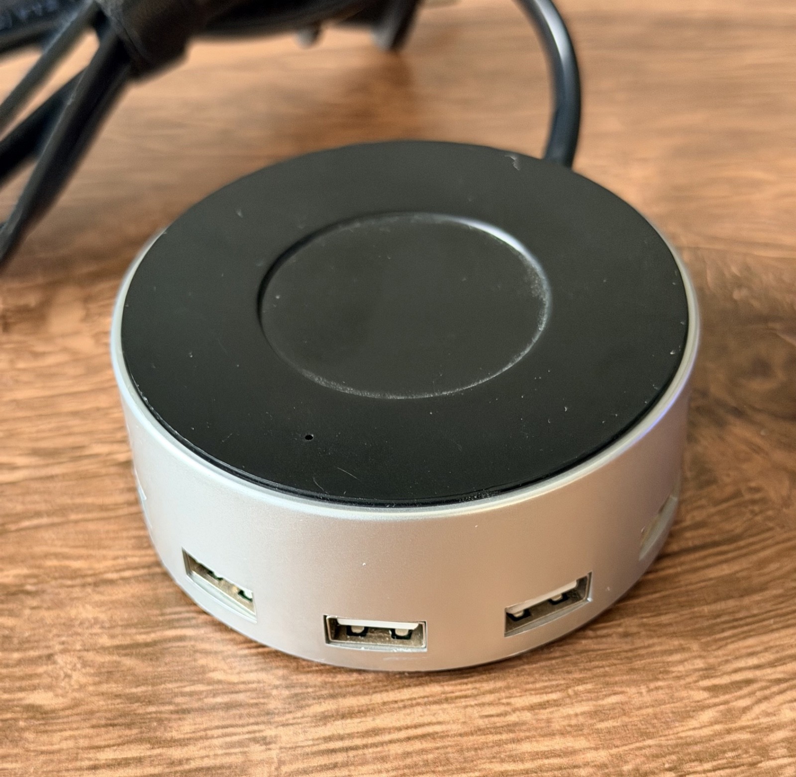 Desk Charging Hub Bundle - Vogek 6-Port USB Charger + Sabrent 4-Port USB 3.0 Hub