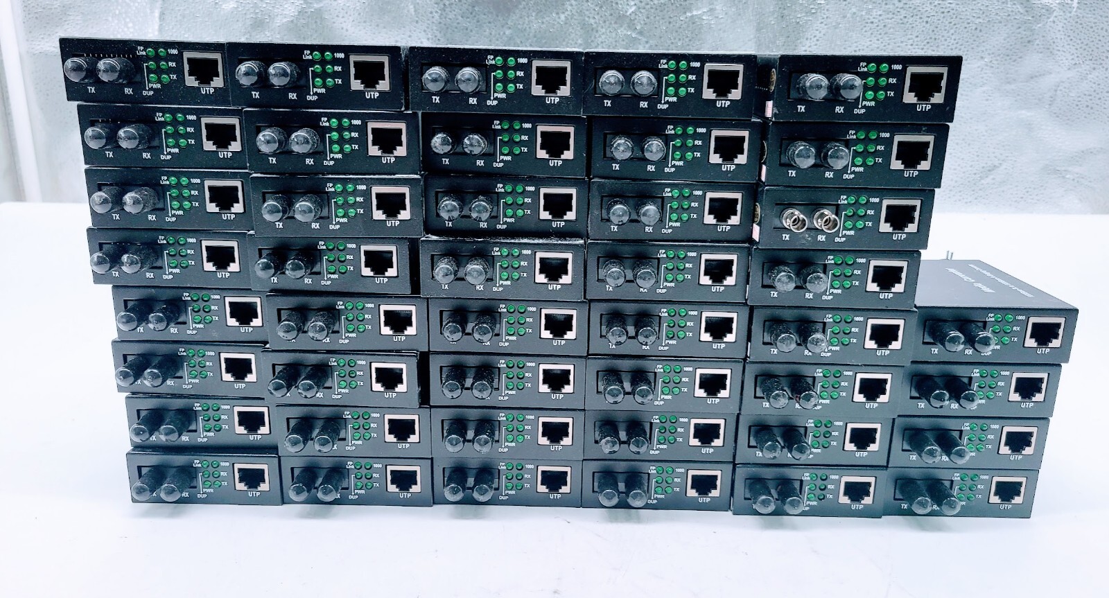Lot of 44 Media Converter 100Base-Tx to 1000Base-Fx Bridging Converter
