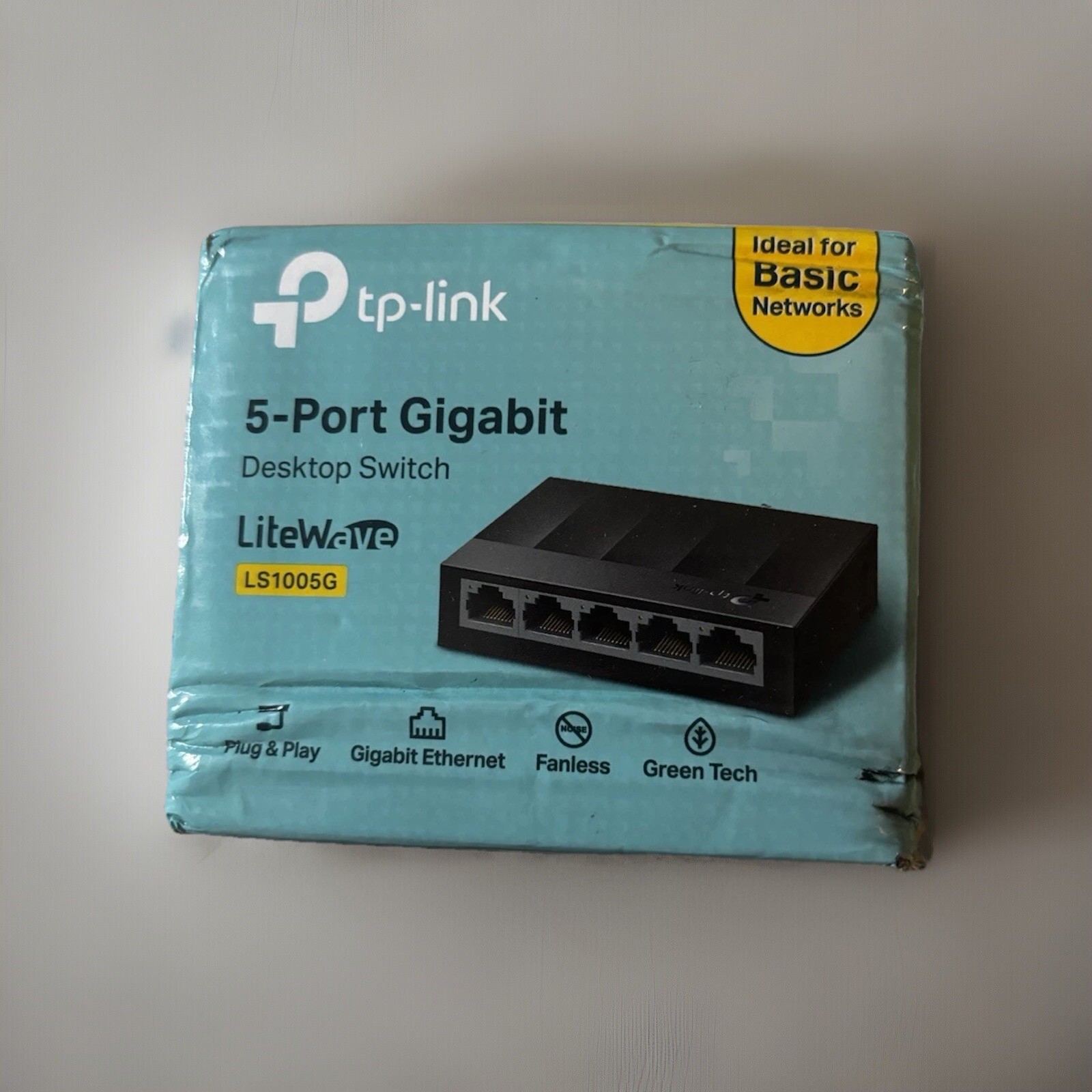 TP-LINK LS1005G 5-Port 10/100/1000Mbps Desktop Switch