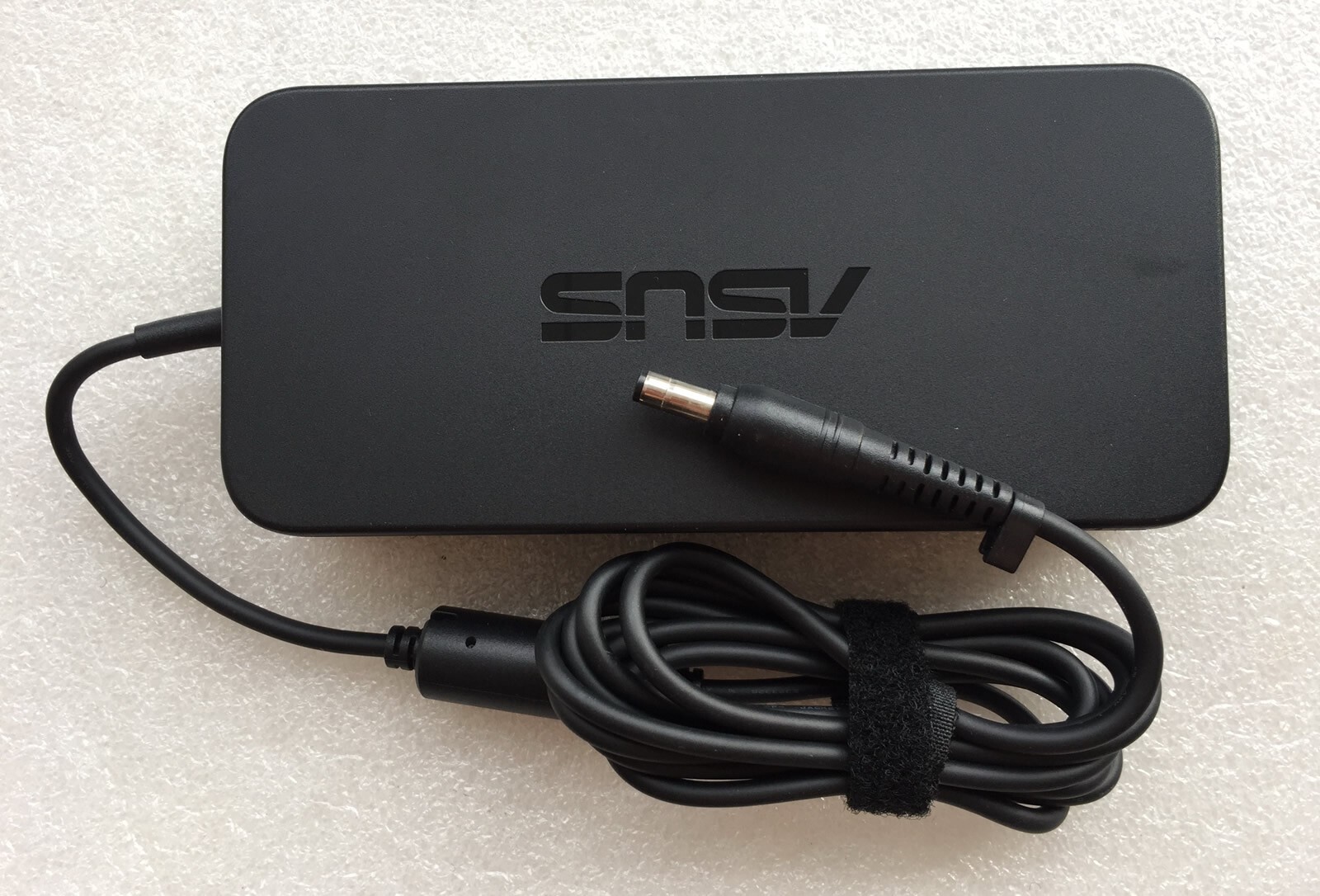 New Original ASUS 19.5V 9.23A 180W AC Adapter for ROG Stric XG49V/XG49VQ Monitor
