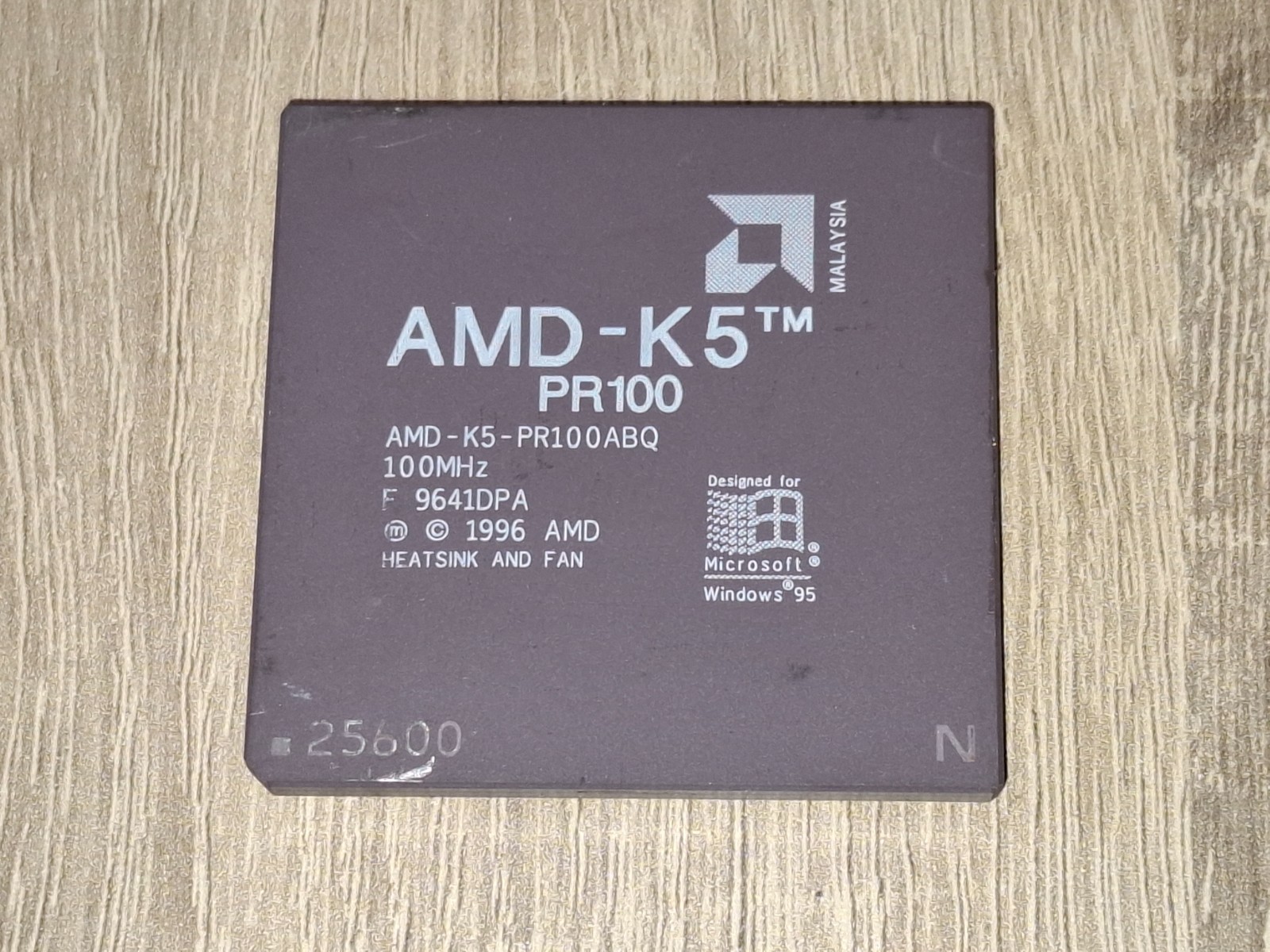 AMD K5 PR100 CPU Processor AMD-K5-PR100ABQ Socket 5 / 7 Vintage 1996 Used