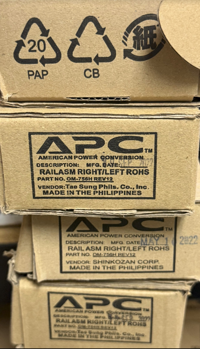 APC 0M-756H 2U Rackmount Sliding Rails 870-1250B (L)  870-1251B (R) - Brand New