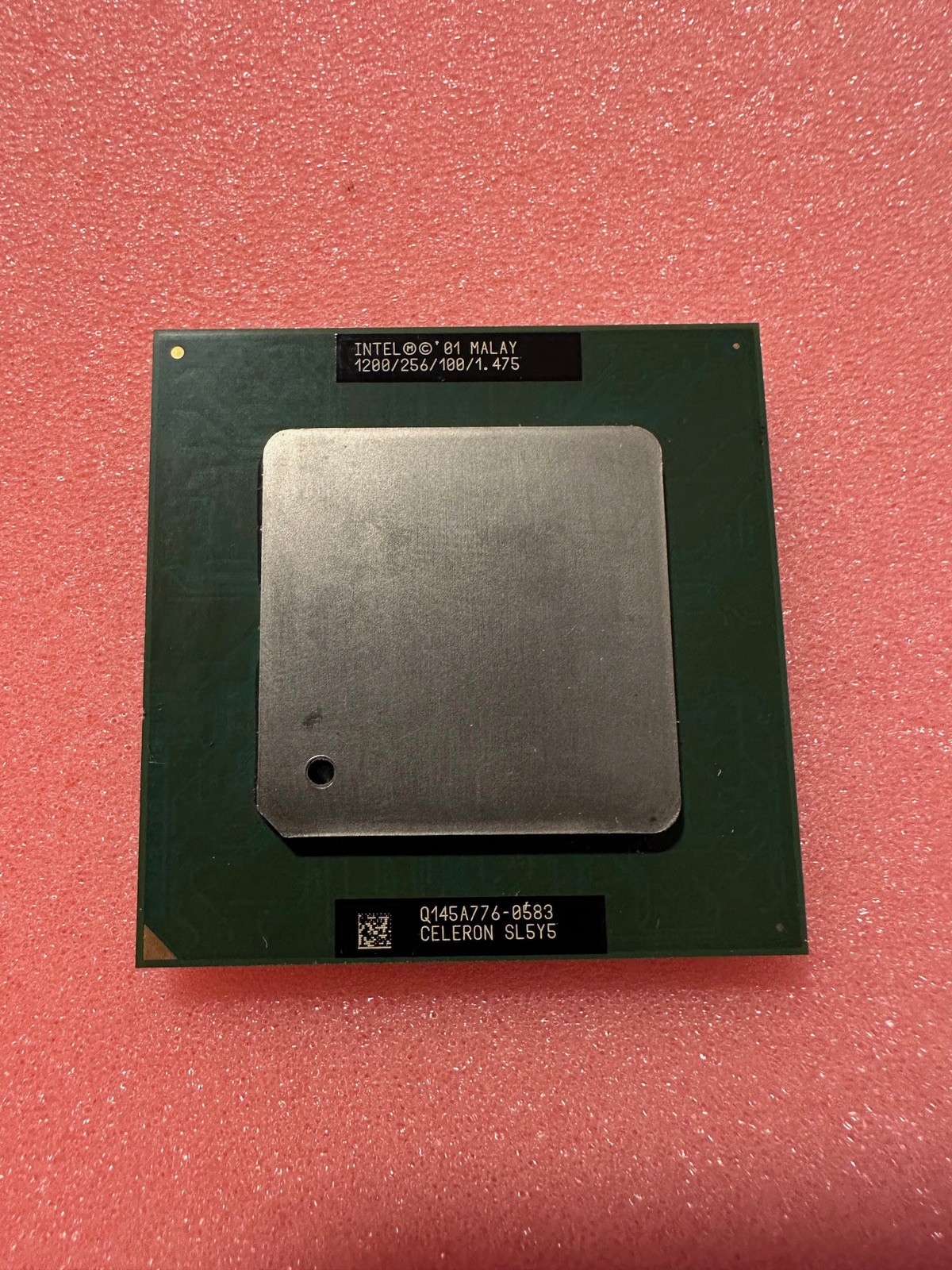 Intel Celeron SL5Y5 1200 MHz 1.2GHz 256 100FSB Socket 478 Processor