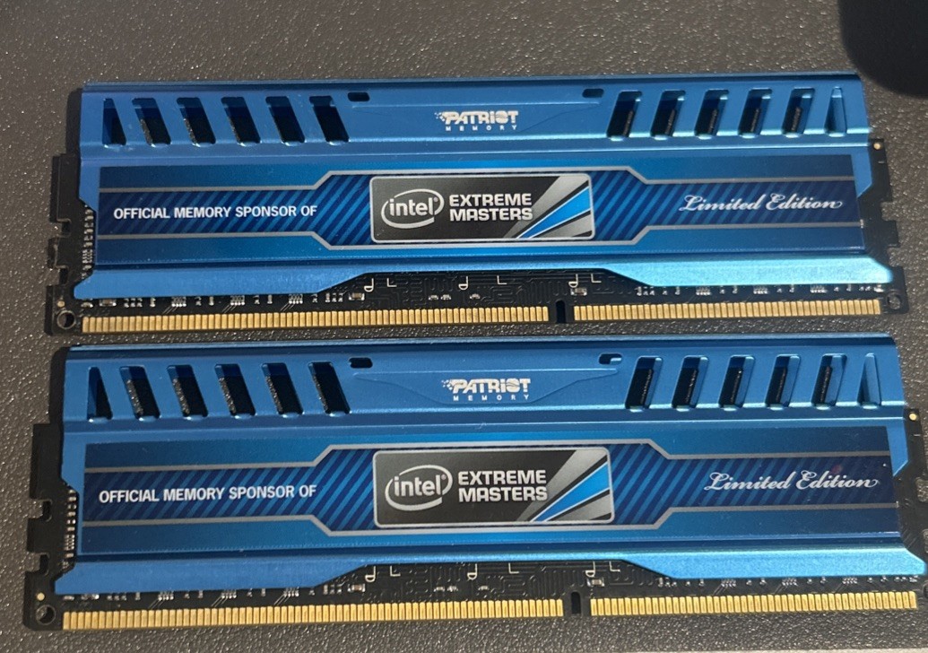Patriot Intel Extreme Master 8GB (2x4GB) DDR3 1600MHz Desktop RAM PVI38G160C9K