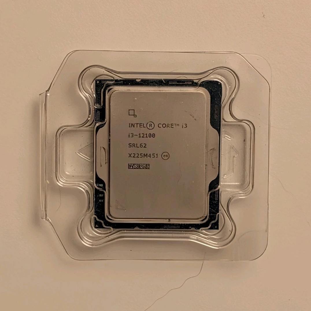 Intel Core i3-12100 4-Core LGA1700 3.30GHz 12MB L3 SRL62 CPU