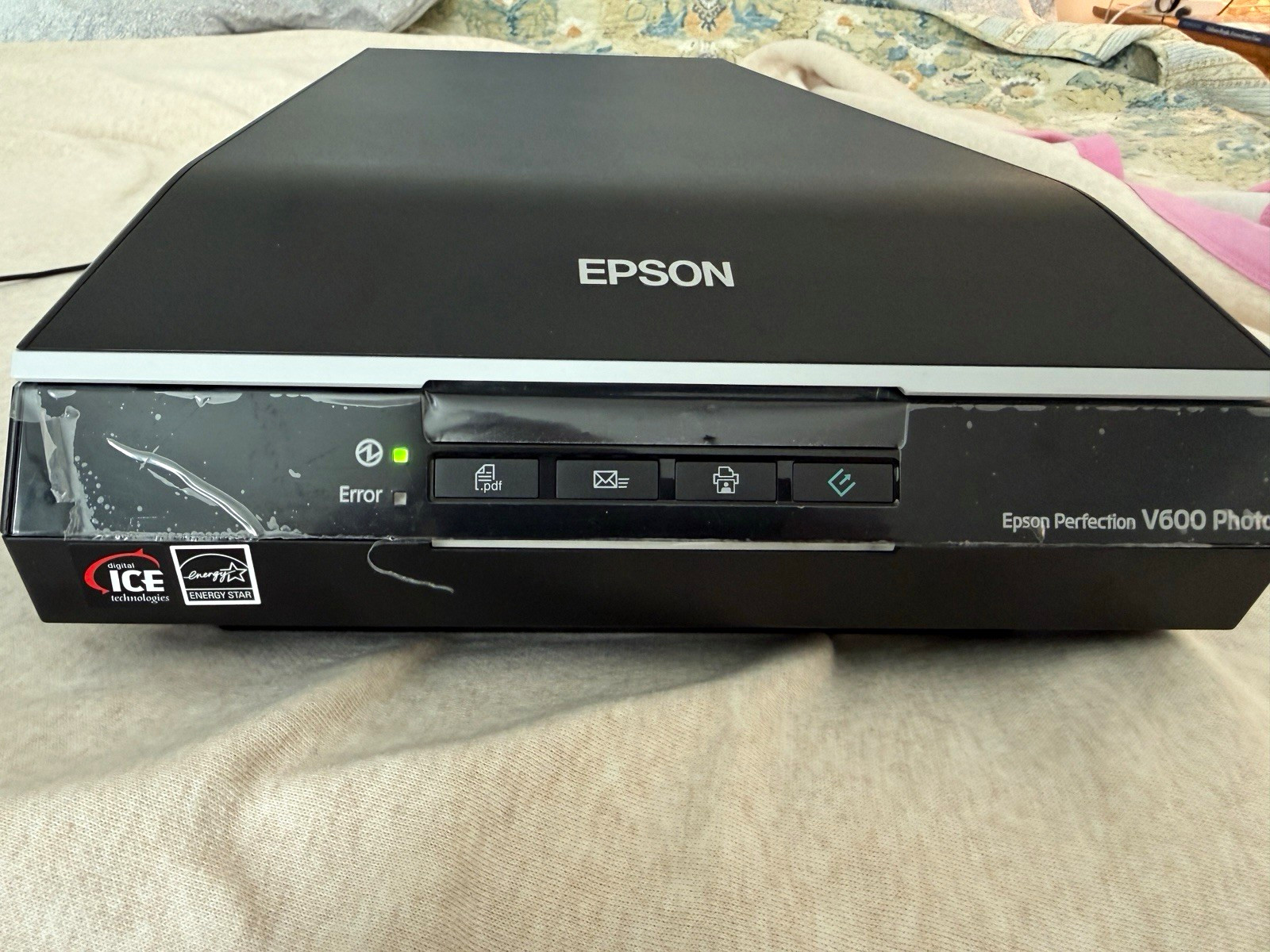 Epson Perfection V600 Photo Flatbed Scanner 6400x9600 DPI USB 2.0