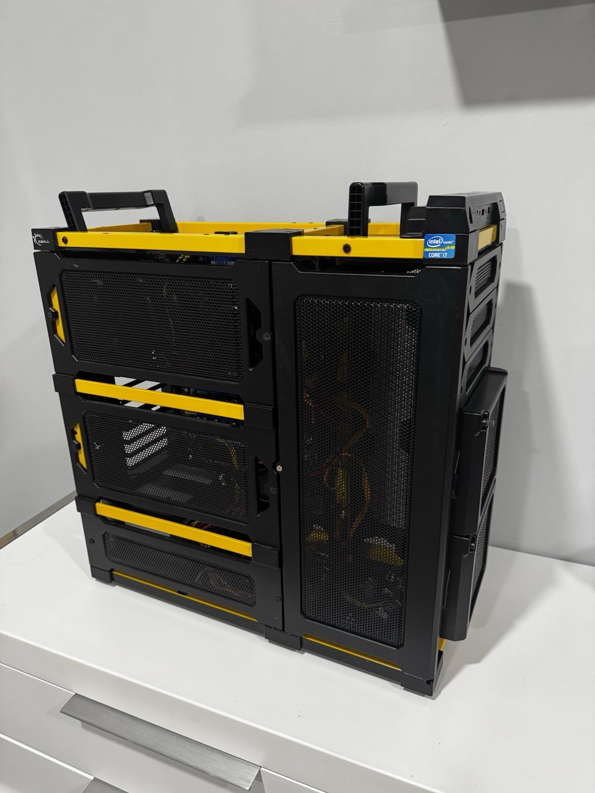 I7-3930k x79 pc 32gb ddr3 ram 1tb samsung sad Antec lanboy air