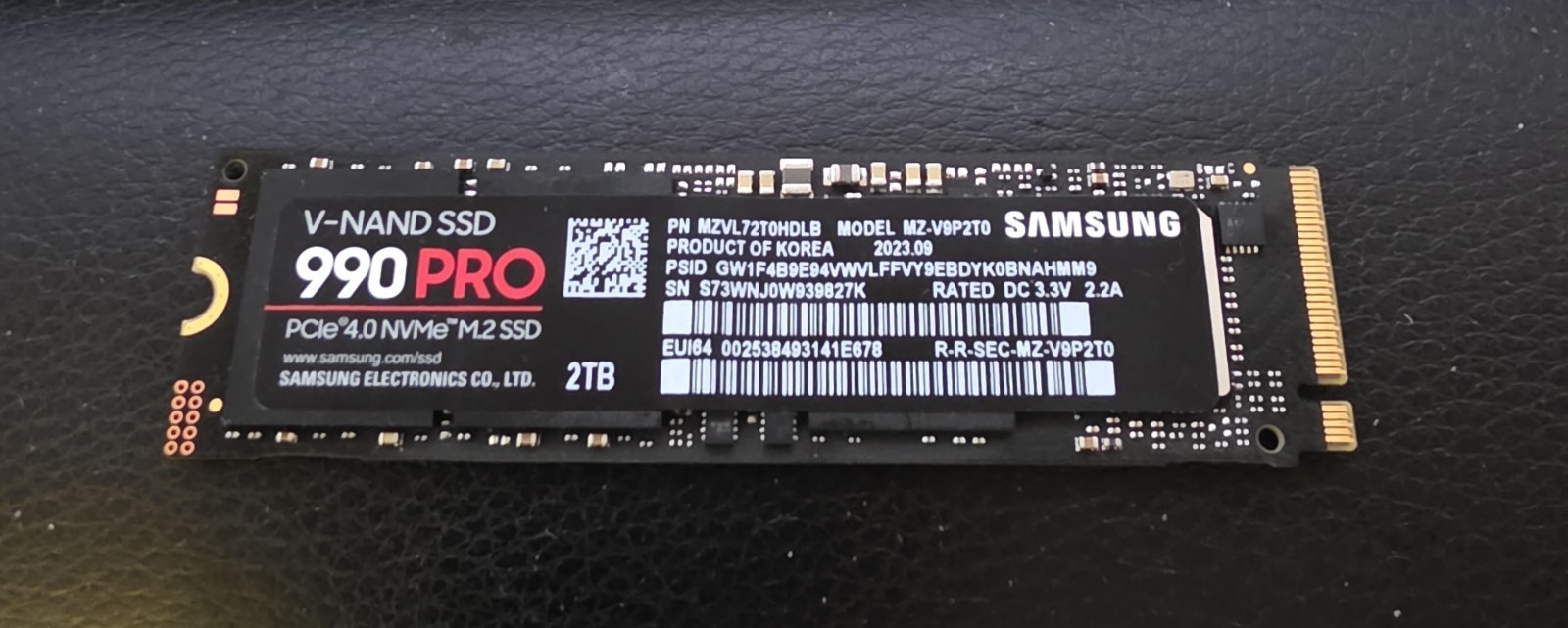 Samsung 990 PRO 2TB NVMe PCIe 4.0 M.2 2280 Internal SSD