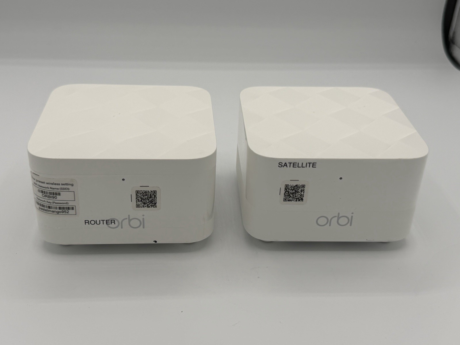 NETGEAR Orbi RBR10 Router + RBS10 Satellites Mesh WiFi System Ships Fast