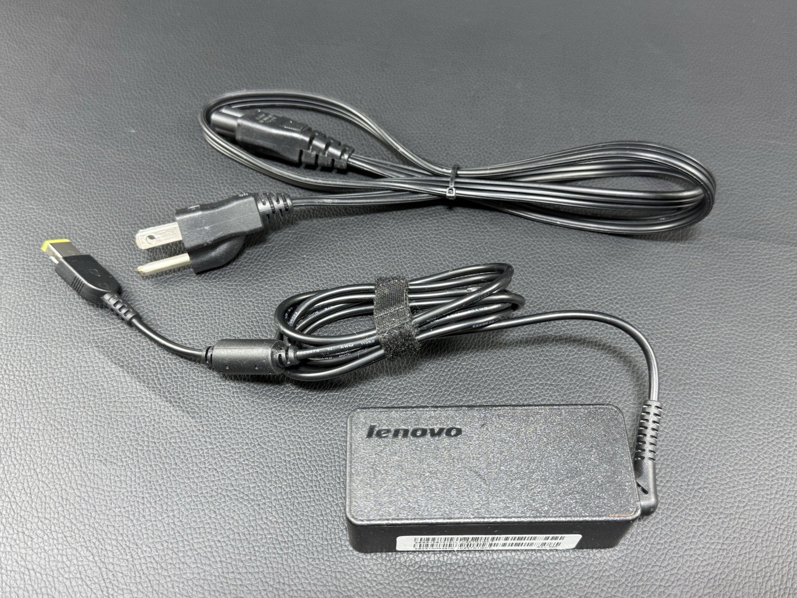 LENOVO Slim-Tip 20V 2.25A 45W Genuine Original AC Power Adapter Charger