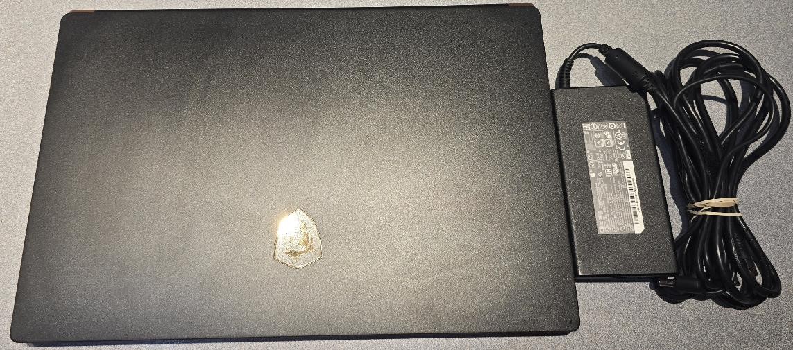GS75 Stealth 10SE 17.3in 240Hz i7-10750H 16GB 512GB SSD RTX 2060 (CLN075083)