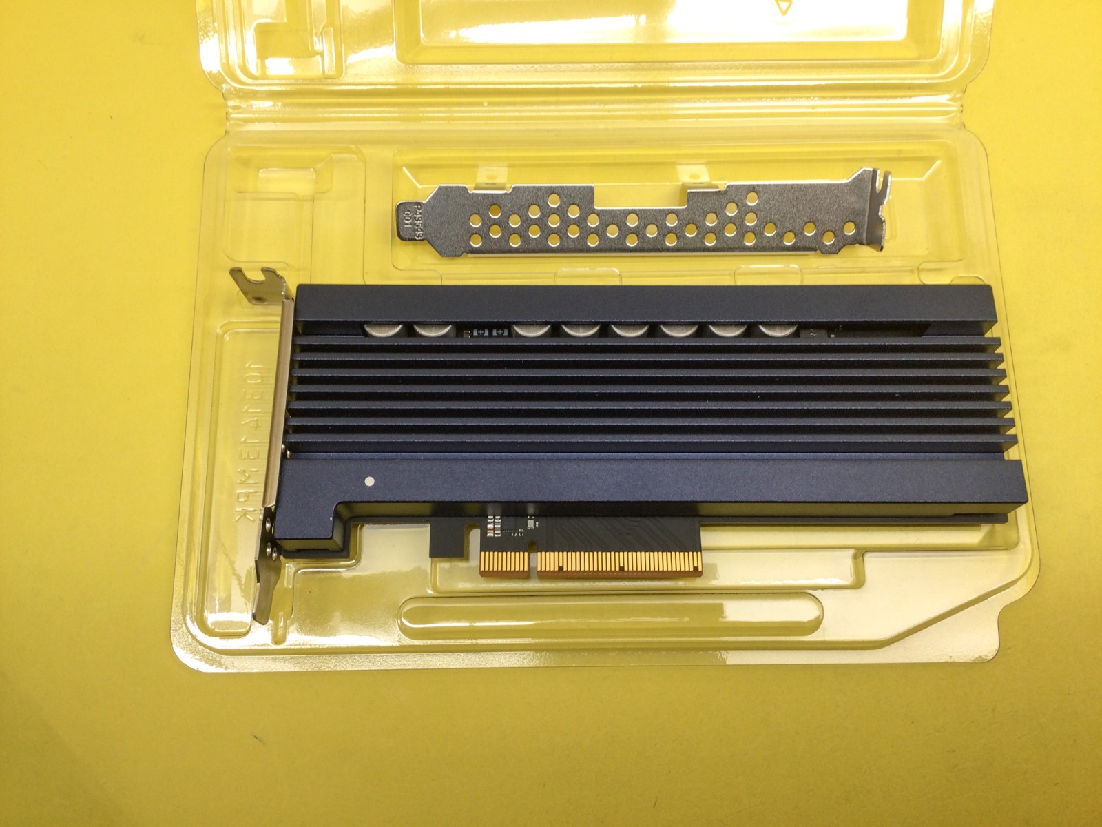 MZ-PLL6T4B Samsung PM1725b 6.4TB PCIe NVMe HHHL Enterprise SSD MZPLL6T4HMLA New