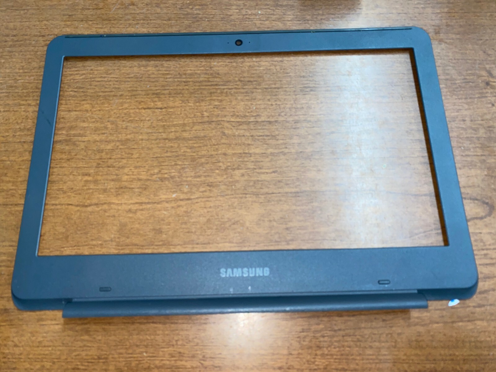 GENUINE SAMSUNG XE501C13-K01US SERIES 11.6" LCD FRONT BEZEL BA98-01574A