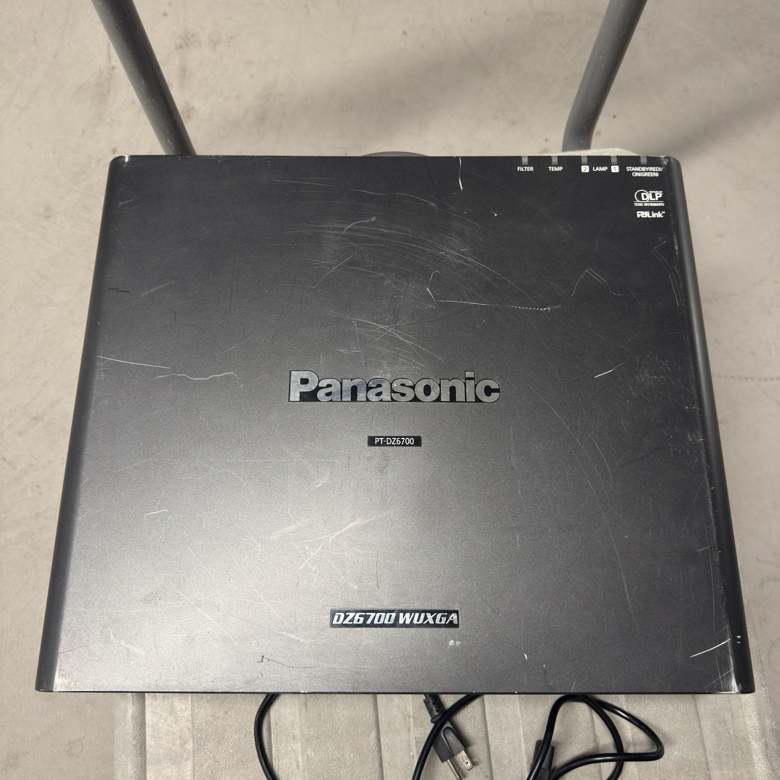 Panasonic DZ6700 PT-DZ6700U WUXGA Home Cinema DLP Projector Dual Lamp 1200 Hours