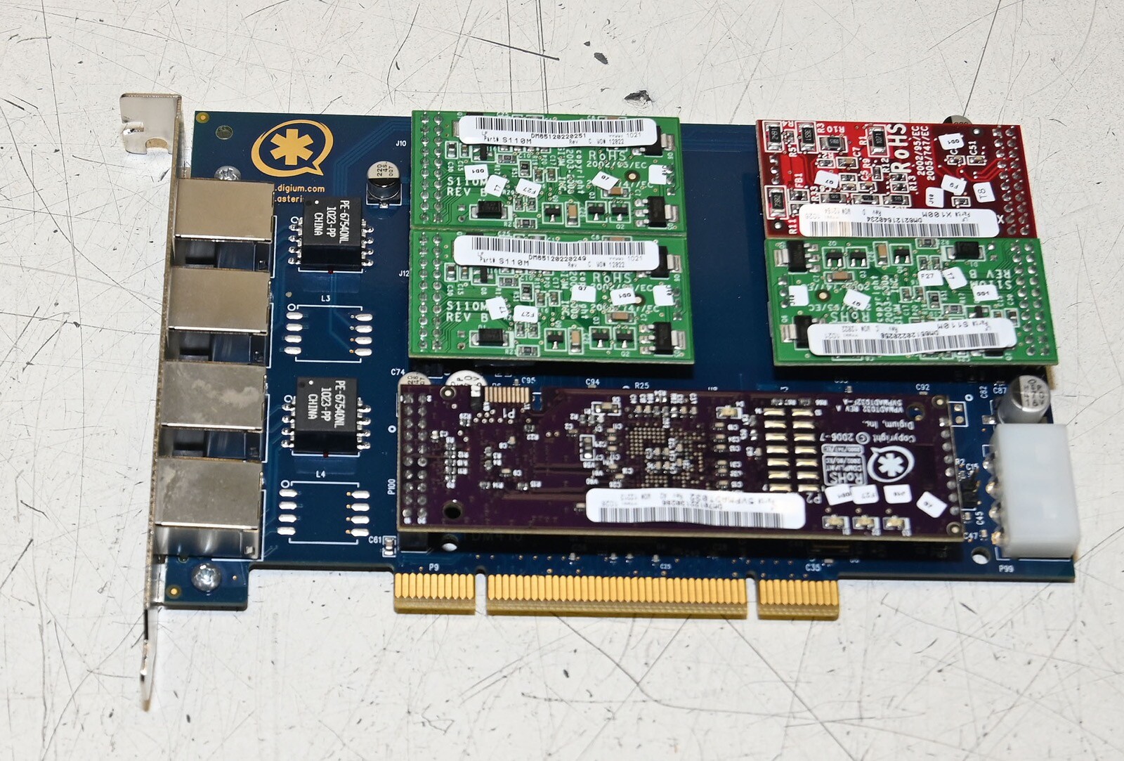 Digium Wildcard TDM410 & 3X S110M 1X VPMADT032 1X X100M Modules