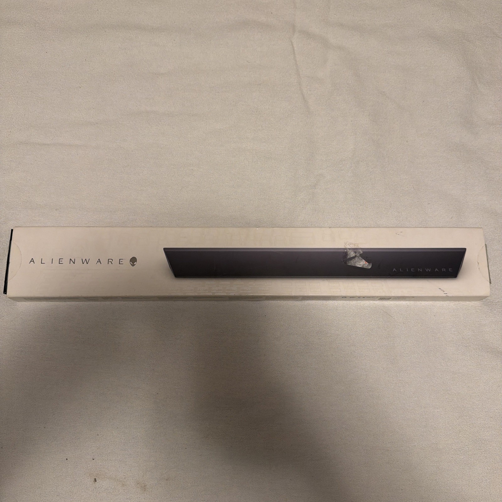 Brand New Factory Sealed Dell Alienware AW168 Gaming Keyboard Palm Wrist Rest