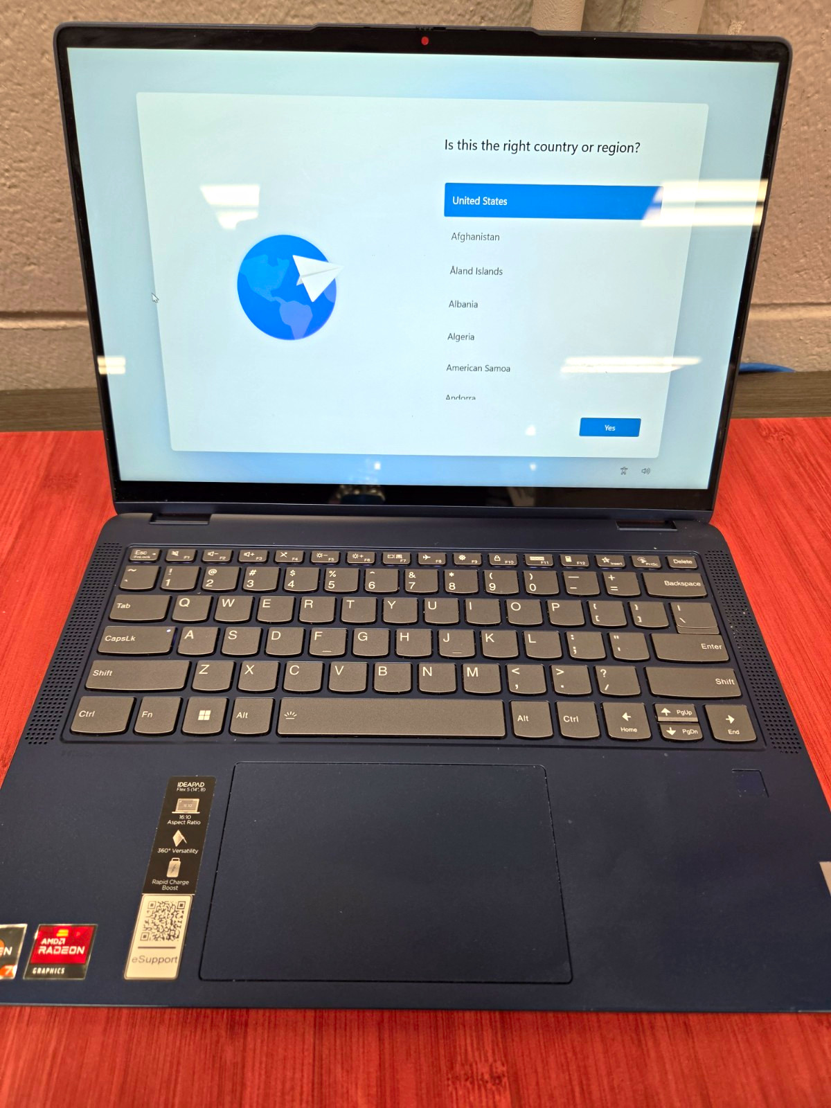 Lenovo IdeaPad Flex 5 14" FHD Touch Ryzen 5 16GB 512GB SSD Win 11 Blue