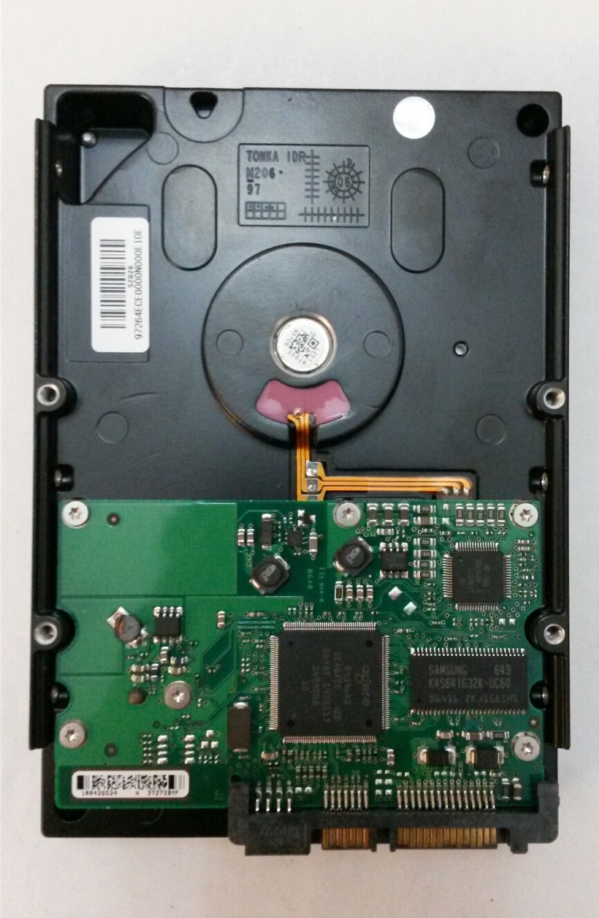 BOARD ONLY Seagate ST3120813AS SATA PCB:100426524 PN:9BD13C-520 FW:3.AAE Site:WU