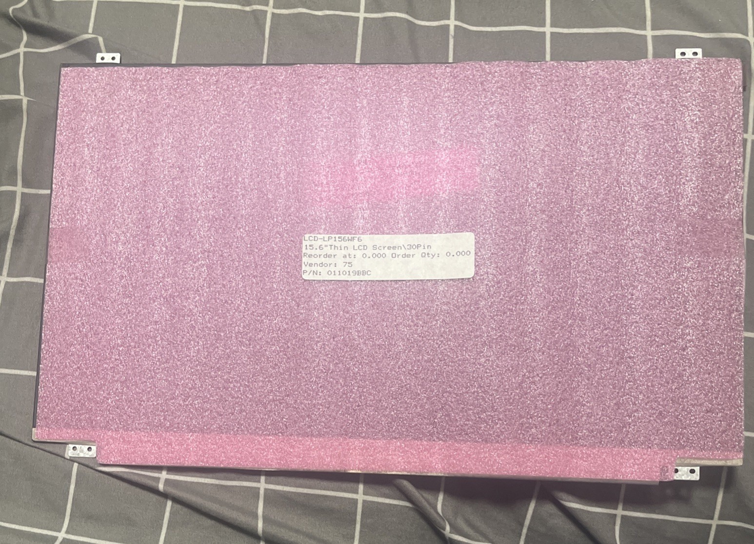 “15.6” LCD Screen 