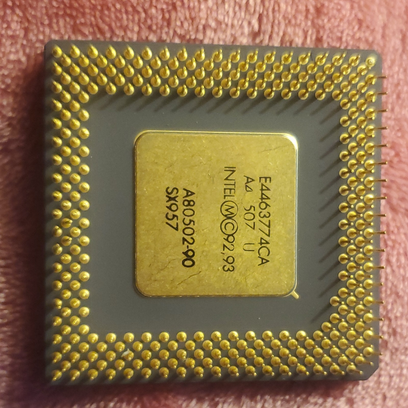 Rare Vintage Intel Pentium 90MHz Gold Top CPU & Vintage Intel Pentium 100MHz CPU