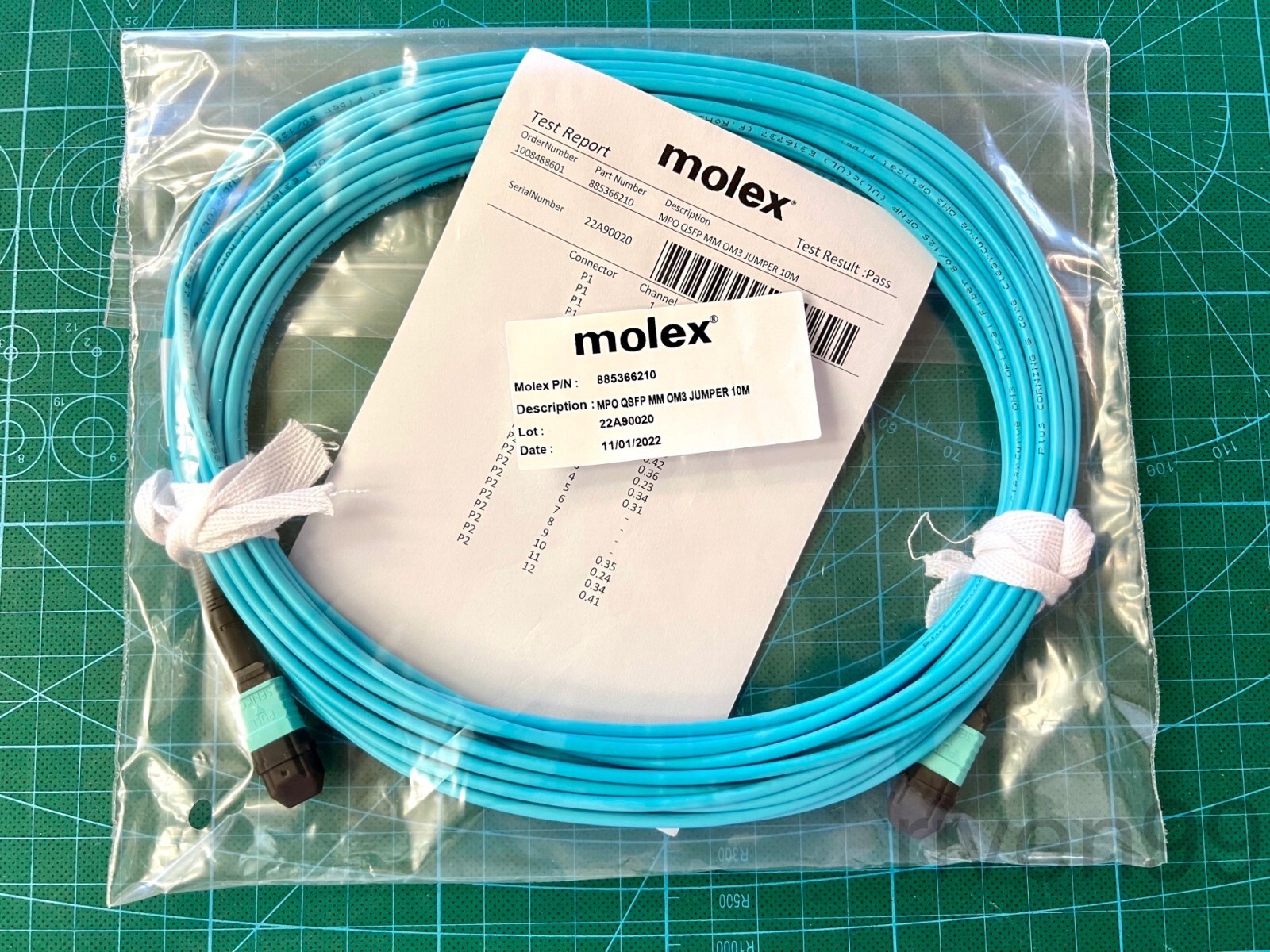 U43276 MOLEX QSFP MPOMTP Female 8F Fiber Optic Trunk Patch Cable Multimo G1N