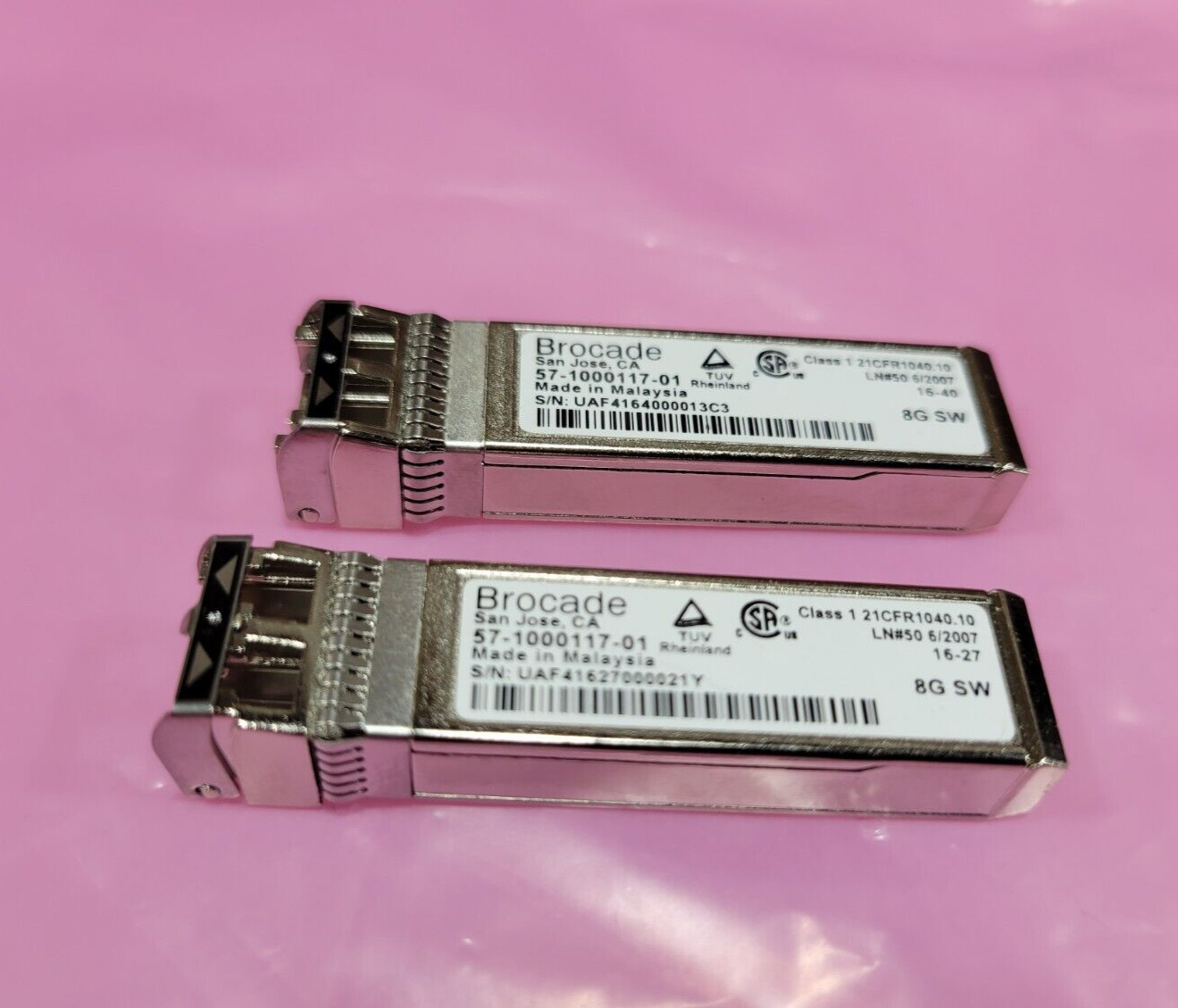 2 pcs, Brocade 57-1000117-01 8Gb Fiber Channel Shortwave SFP+ Transceiver