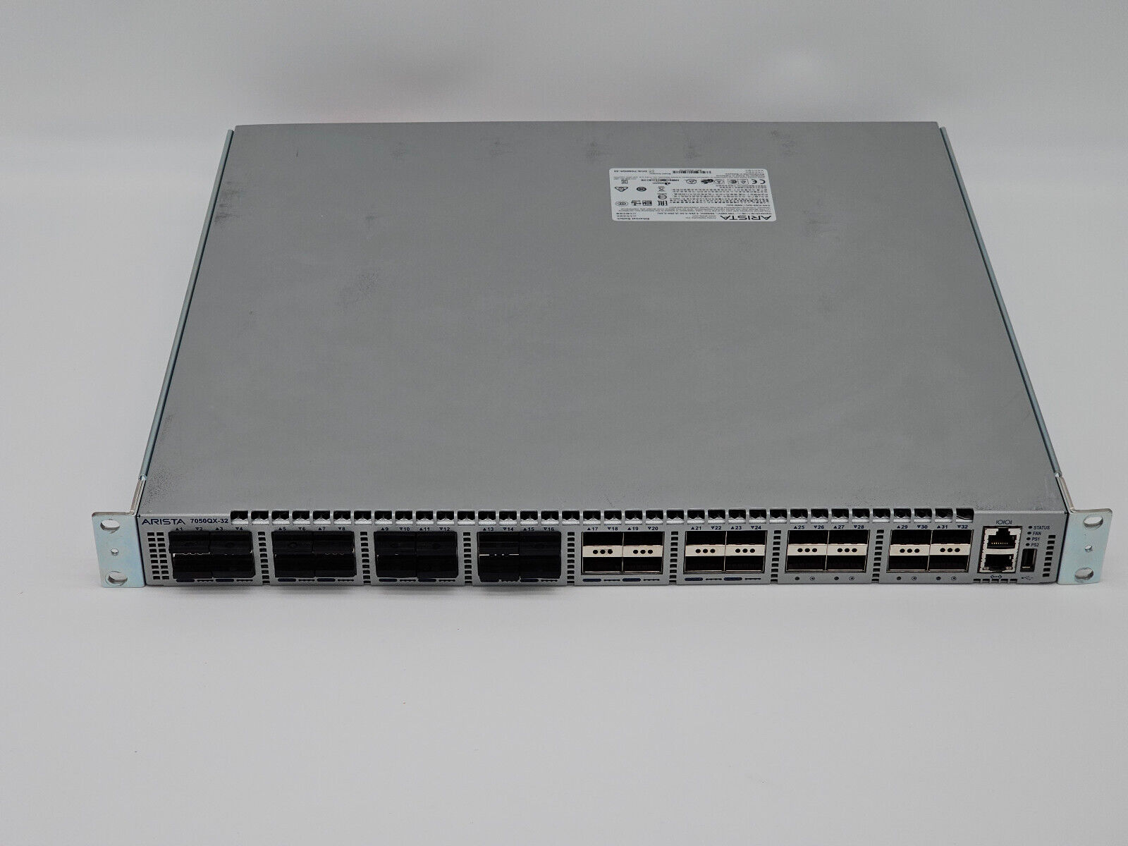 Arista DCS-7050QX-32 40GbE QSFP+ 10GbE SFP+ Managed Ethernet Switch