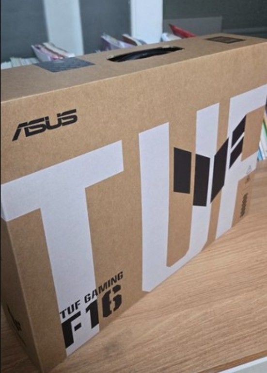 ASUS / TUF Gaming F16 / RAM 32GB / FX608JMR-QT040 / RTX5060 / 1TB / i7-14650HX