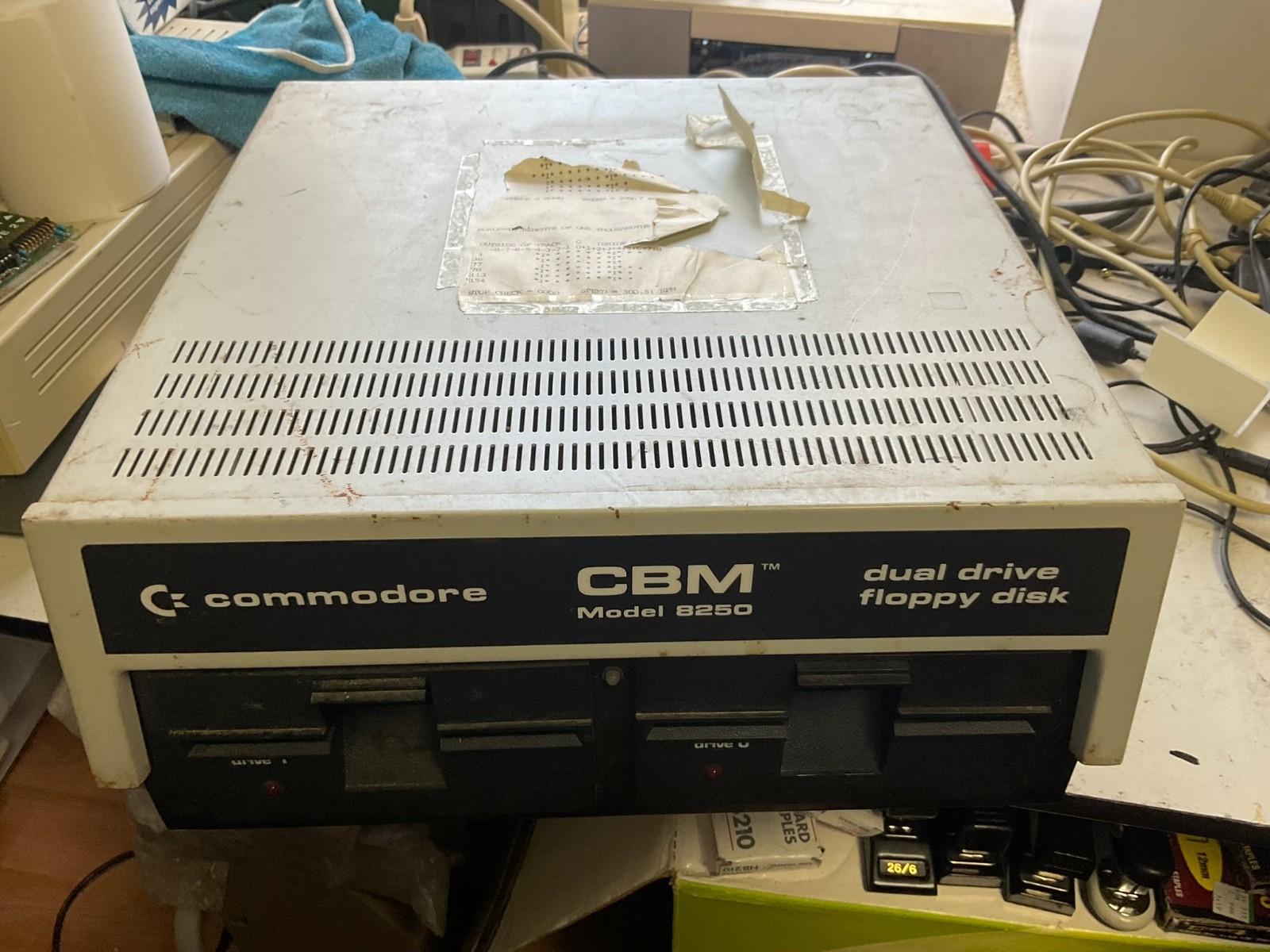 Commodore CBM 8250 Dual Floppy Disk Drive Dual Drive Powers On - Estate Sale