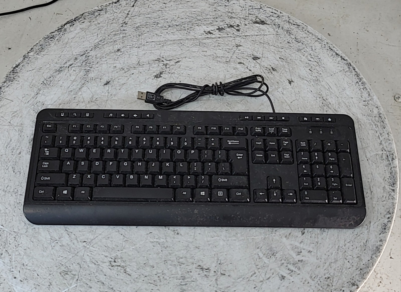 ADESSO AKB-132UB Multimedia USB Desktop Keyboard SEE NOTES