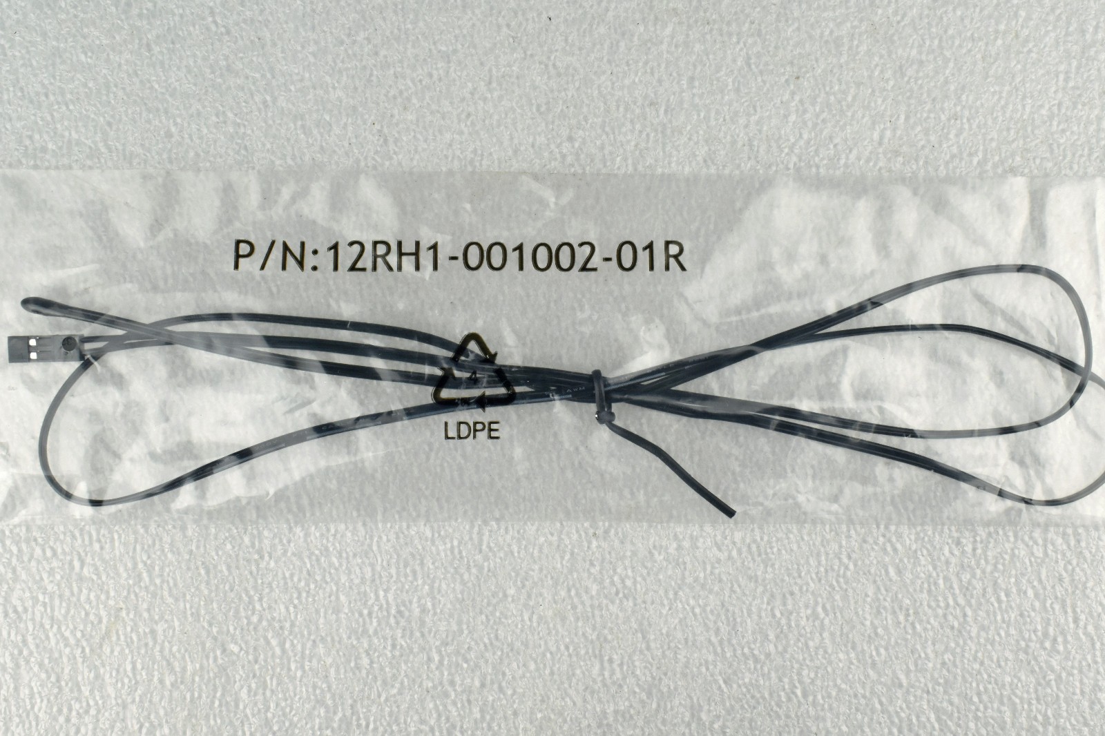 NEW Gigabyte Thermal Temperature Sensor Thermistor Cable 12RH1-001002-01R