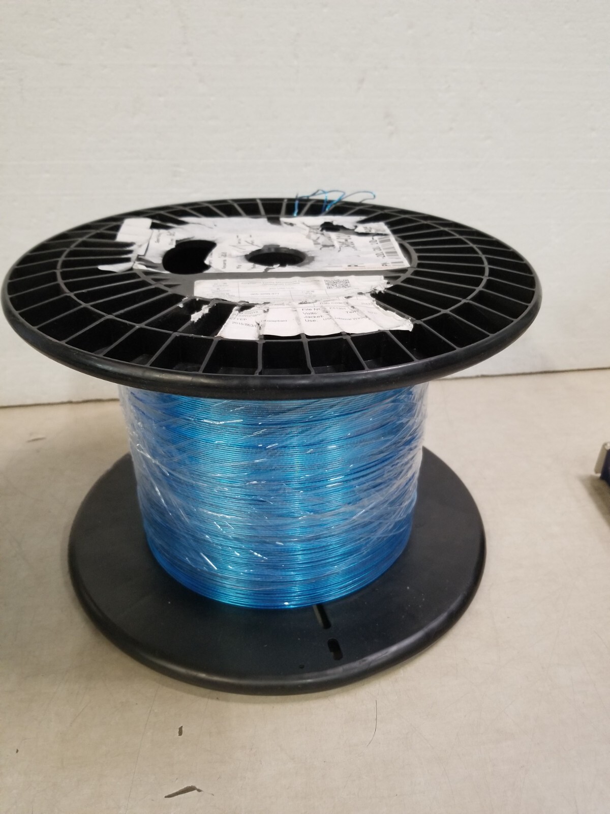 AMPHENOL SPECTRA-STRIP AWG 065-3299-971 - APPROX 470'