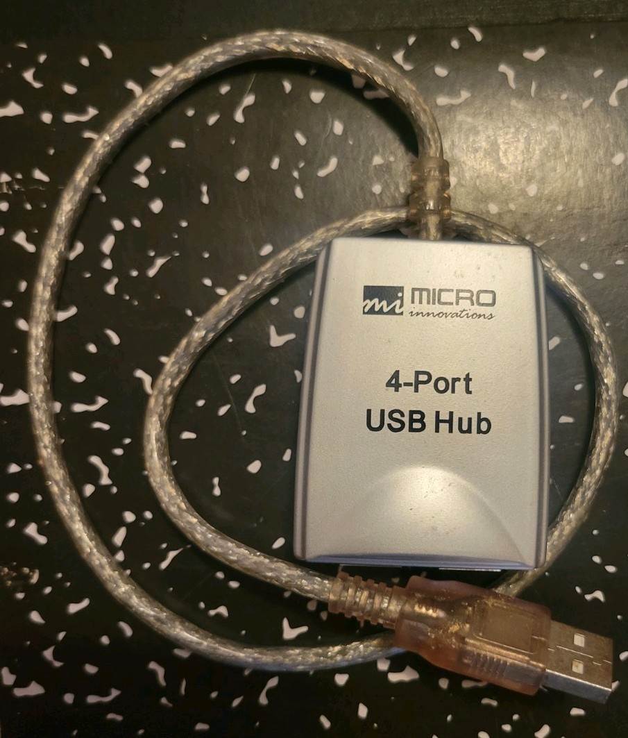 Micro Innovations 4 Port USBHub  PC Mac Laptop Desktop
