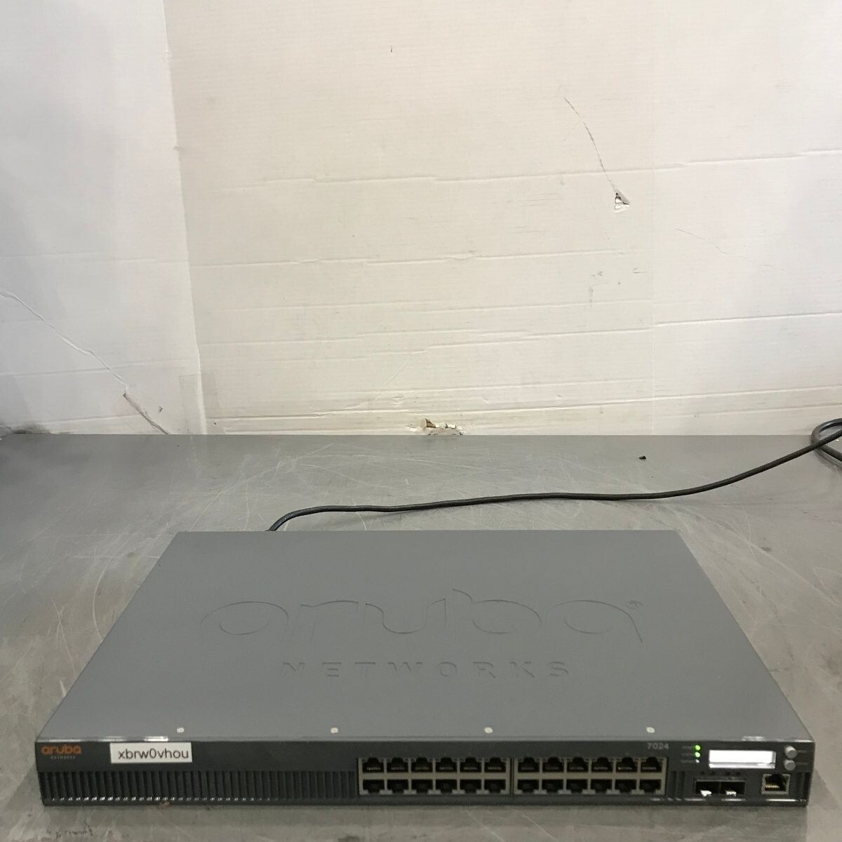 ARUBA ARCN7024 24 PORT SWITCH "GRADE B" w/ Rackears SKU 1133