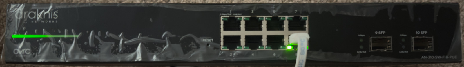 Araknis Networks AN-310-SW-F-8-POE - 8 Port L2 Gigabit PoE+ Switch