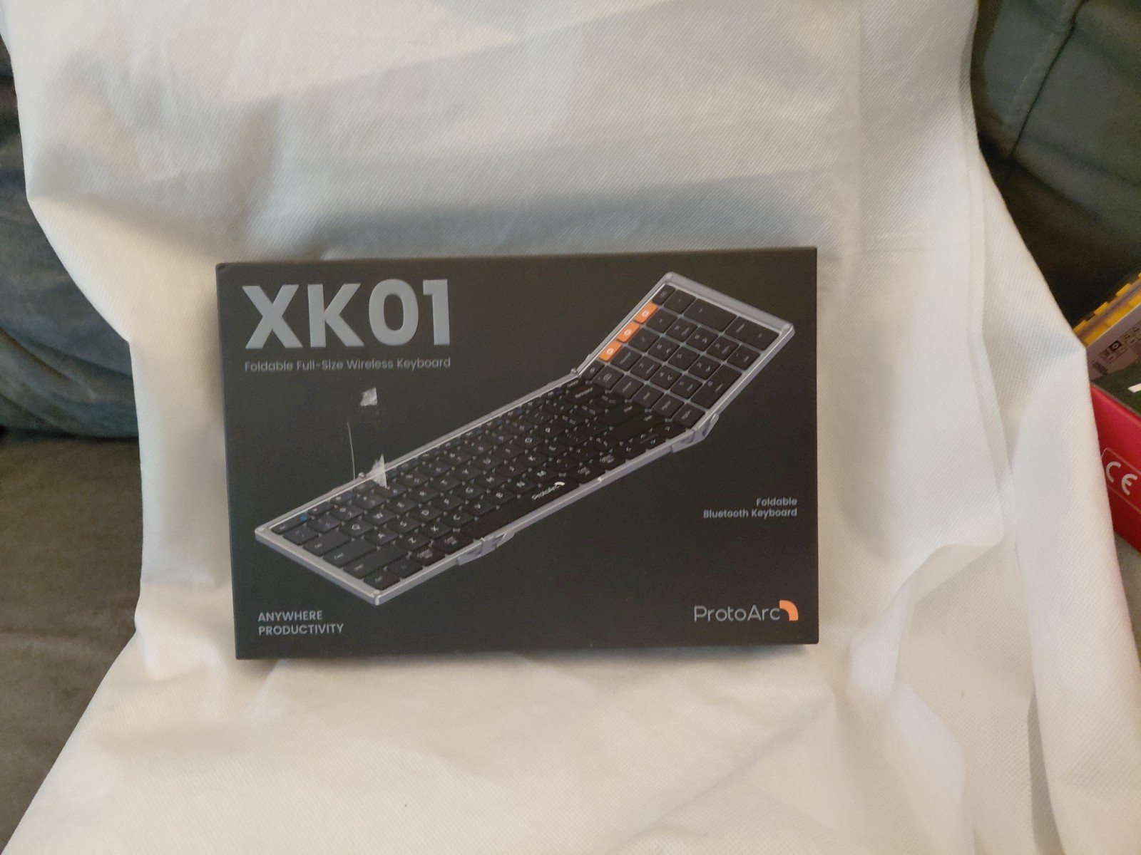 ProtoArc XK01 Folding Wireless Portable Keyboard with Numeric Keypad