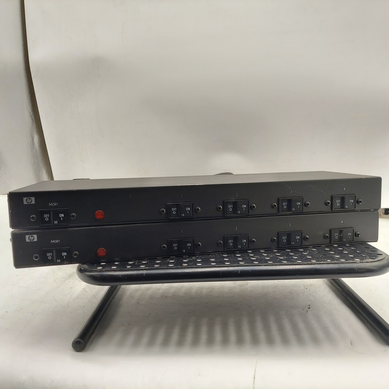 LOT OF 2 HP EO4505N 228481-007 MODULAR PDU CONTROL UNIT 4-OUTLET  URVF-1